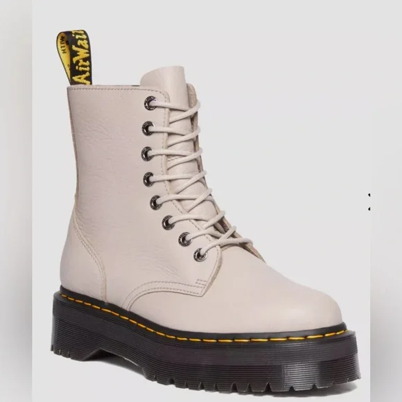 Dr. Martens *NWOB* Jadon III Boot Pisa Leather Platforms, Unisex, Taupe - Picture 3 of 11